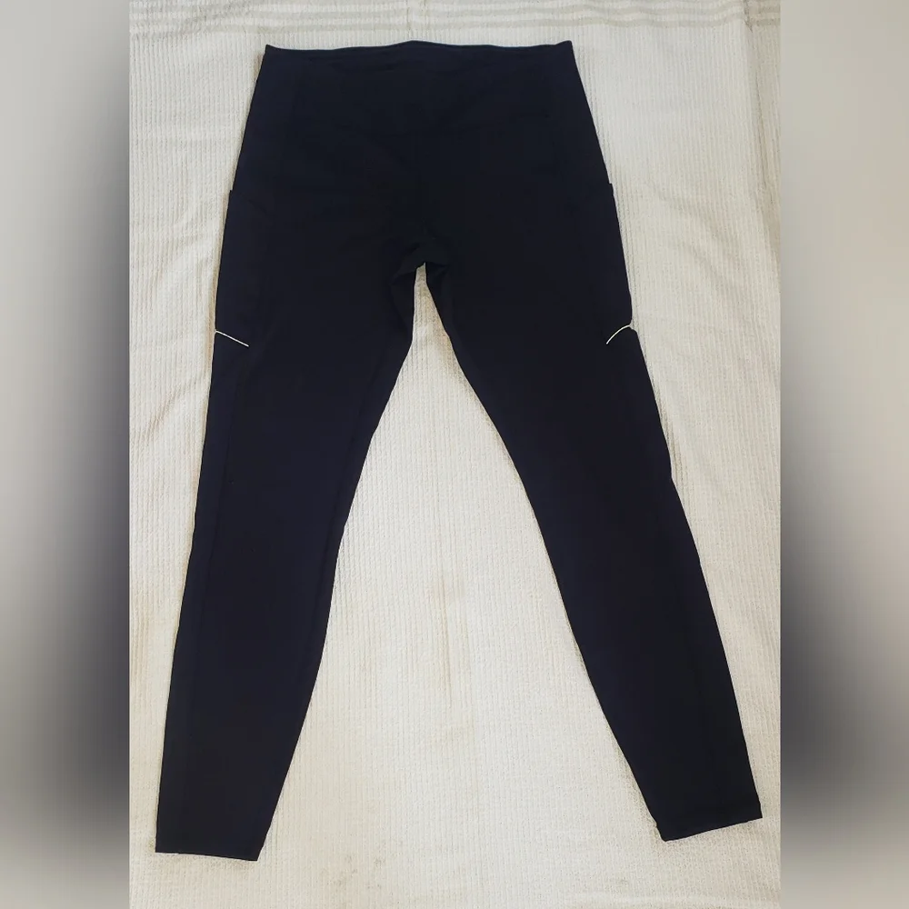 💙Lululemon "Toasty Tech" First Release Fleece - Picture 7 of 10